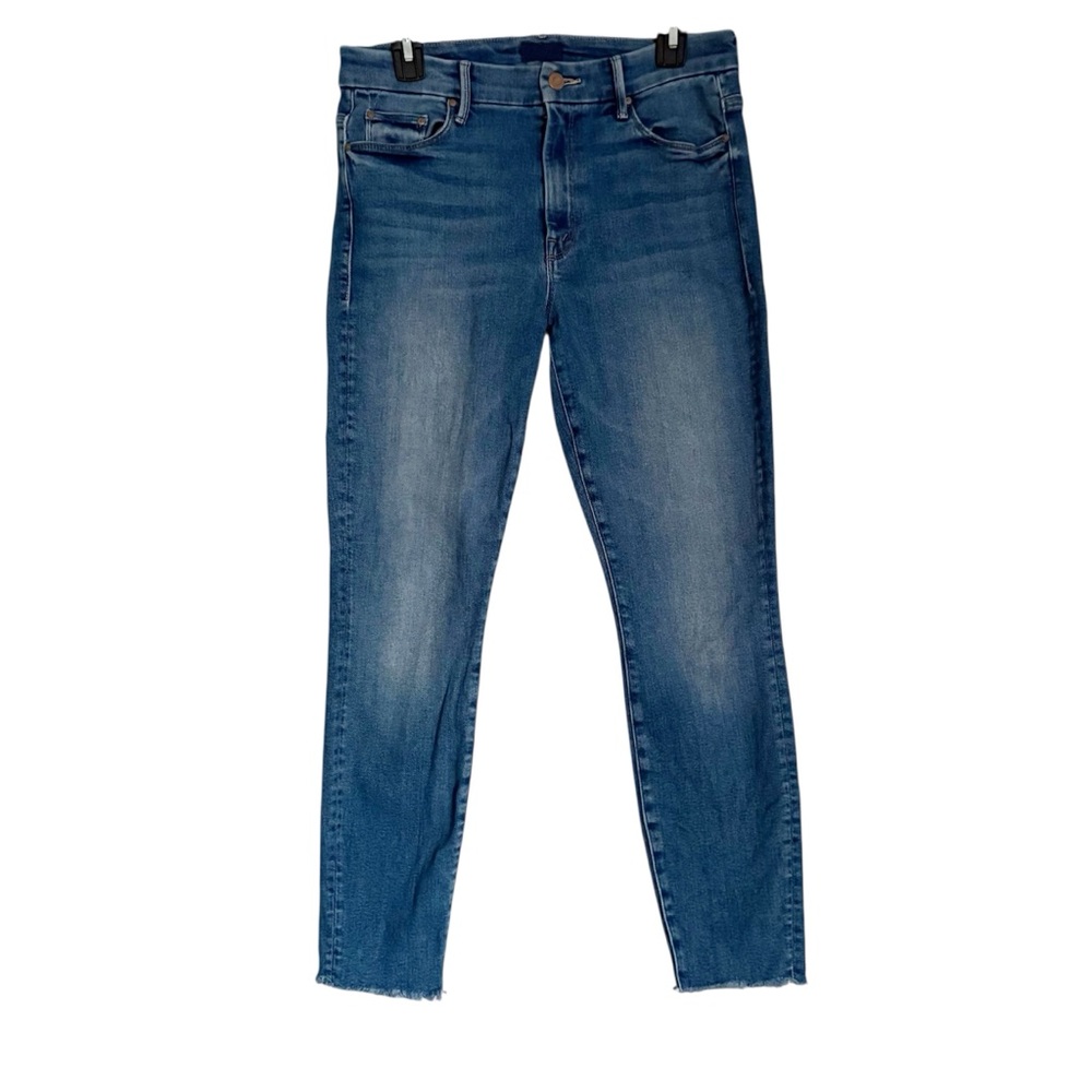 MOTHER High Waisted Looker Ankle Fray Jeans in Hop On Hop Off - 29